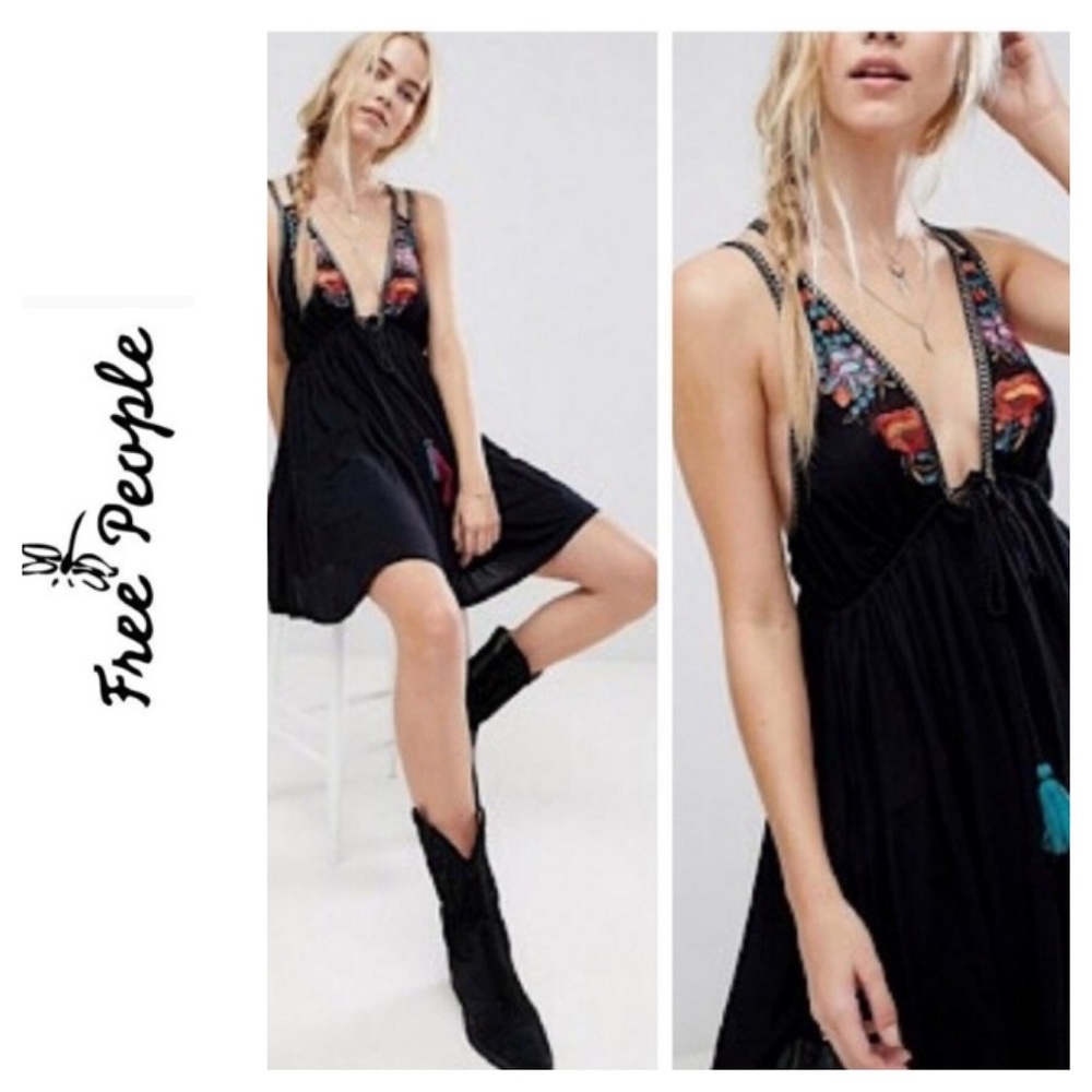 🦋NWT Free People Embroidered Mini Dress🦋